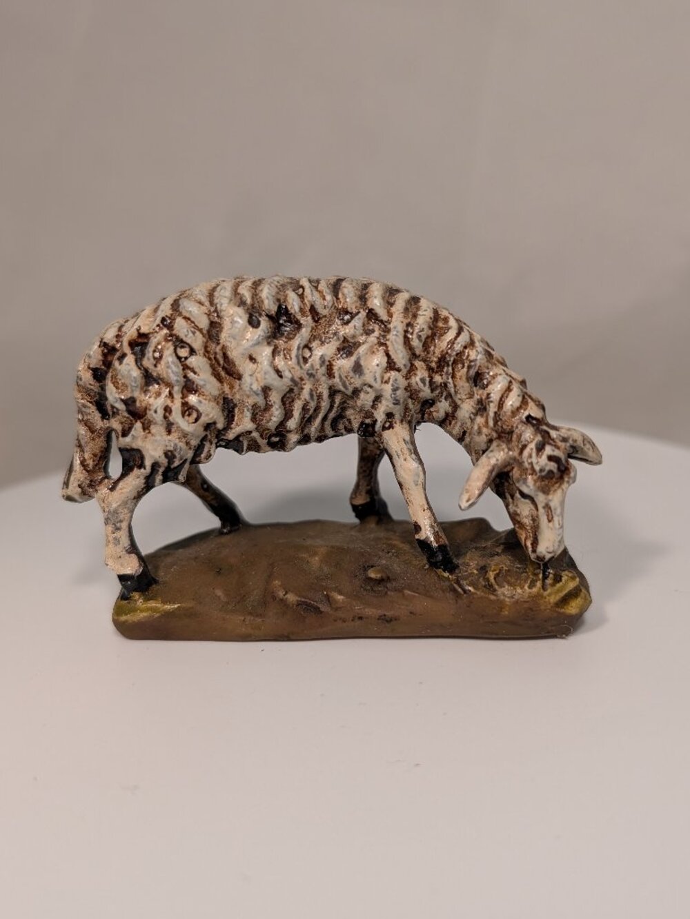 Vintage Sheep Figurine Grazing Lamb Hand Painted An OLDIE In Great Condition